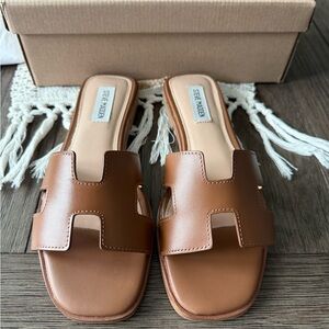 Steven Madden Hadyn sandal